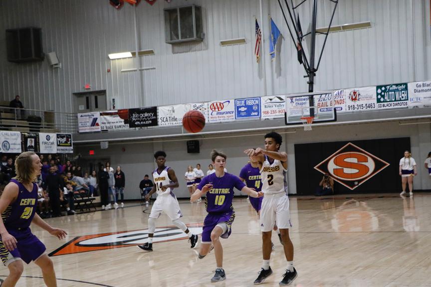 Vian Starts Checotah Crossroads Classic Thursday