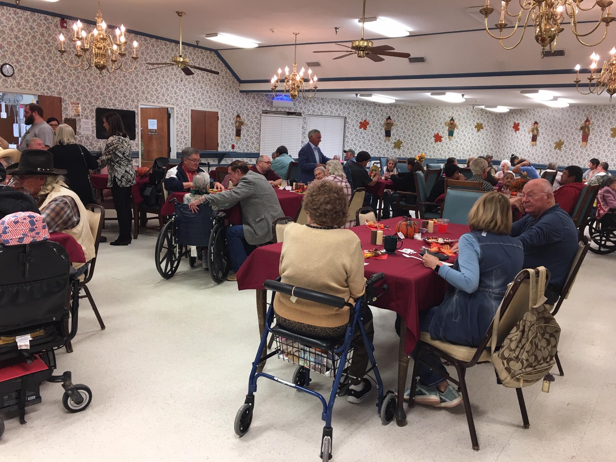 Gore Nursing Center Hosts Thanksgiving Feast
